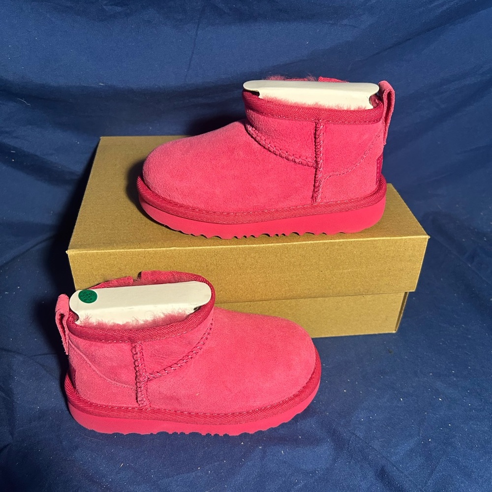 UGG- CLASSIC ULTRA MINI, BRY, 7 kids SW